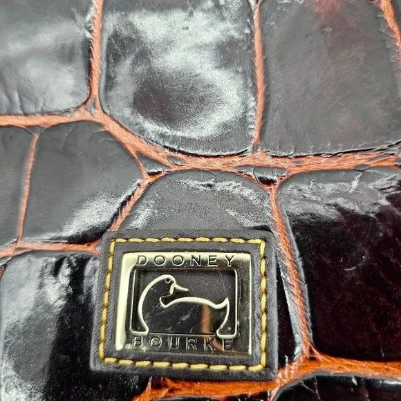 Dooney & Bourke Bag  Croco Embossed Leather  Handbag Purse J26917468 - Picture 5 of 16